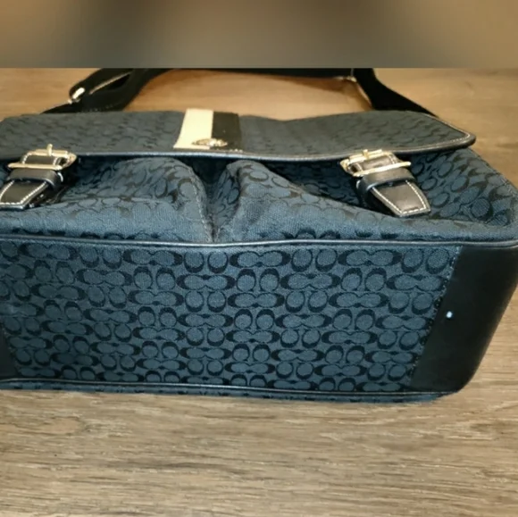 Coach Voyager Messenger bag - Picture 6 of 9